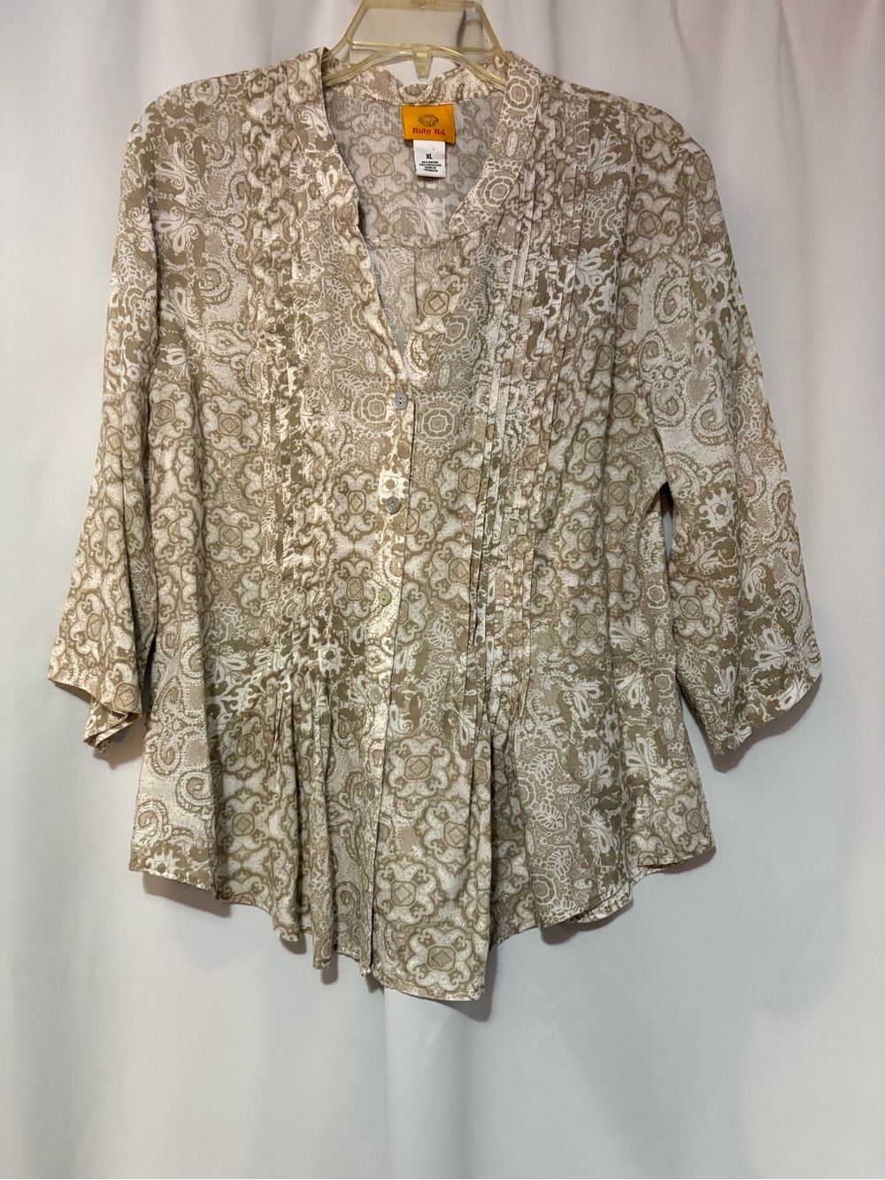 Ruby Rd. Beige Paisley Button-Front Tunic 22↔️26↕️ #2180